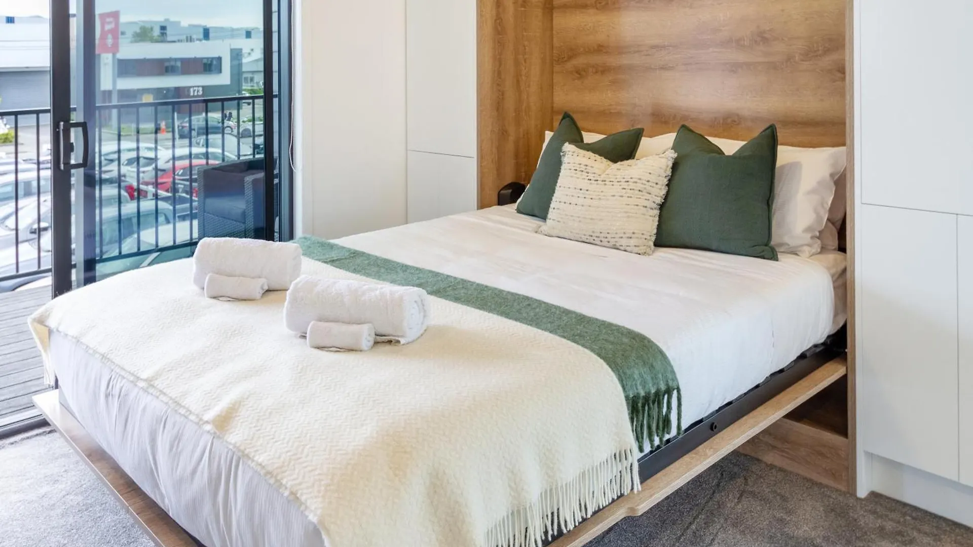 Upper Studio Perfection: 8 Wilmer St. Gem Christchurch Apartmán